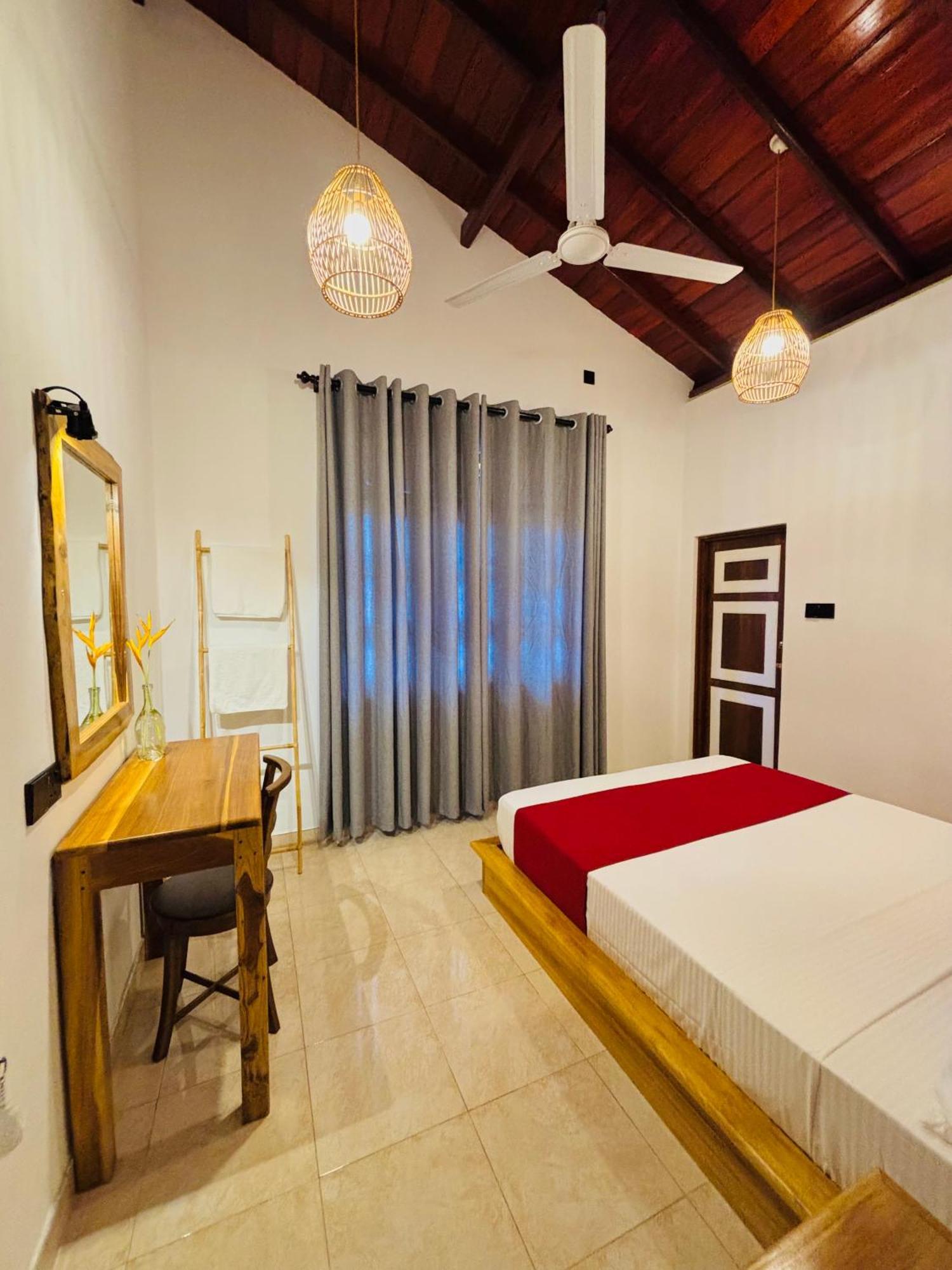 Breeze Bay Villa Dickwella Exterior foto